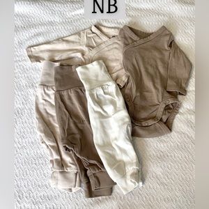 Lot of 5 neutral newborn set